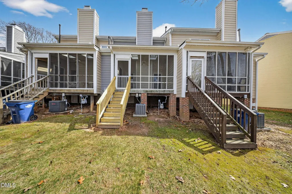 2106 Trailridge Court Raleigh NC 27603