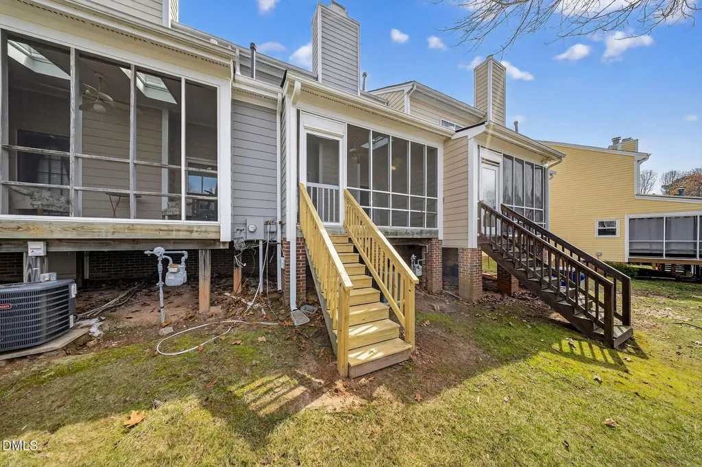 2106 Trailridge Court Raleigh NC 27603
