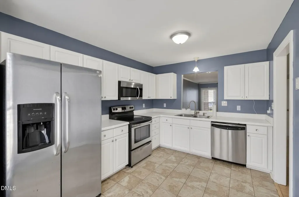 2106 Trailridge Court Raleigh NC 27603