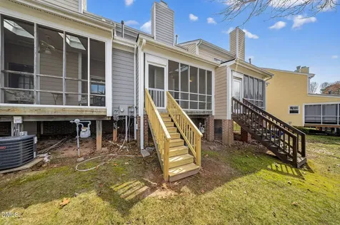 2106 Trailridge Court Raleigh NC 27603