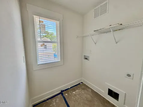 218 George Street Four Oaks NC 27524