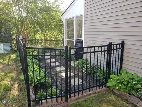 1615 Cultivar Lane Durham NC 27713