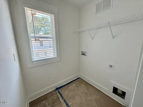 218 George Street Four Oaks NC 27524