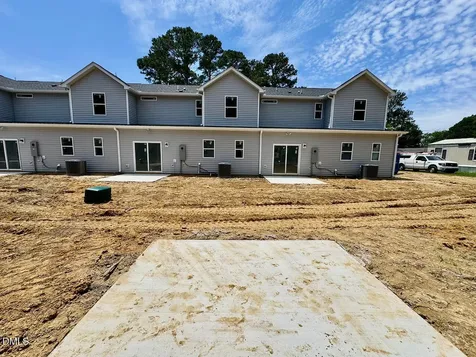 218 George Street Four Oaks NC 27524