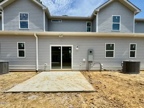 218 George Street Four Oaks NC 27524