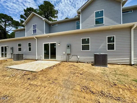 218 George Street Four Oaks NC 27524