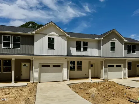 218 George Street Four Oaks NC 27524