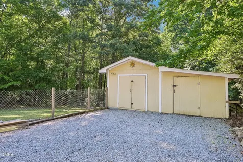 512 Rockvale Court Benson NC 27504