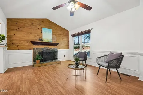 512 Rockvale Court Benson NC 27504