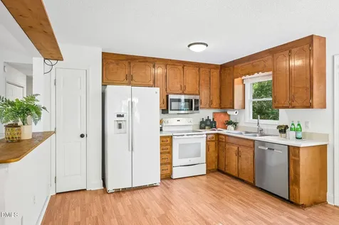 512 Rockvale Court Benson NC 27504