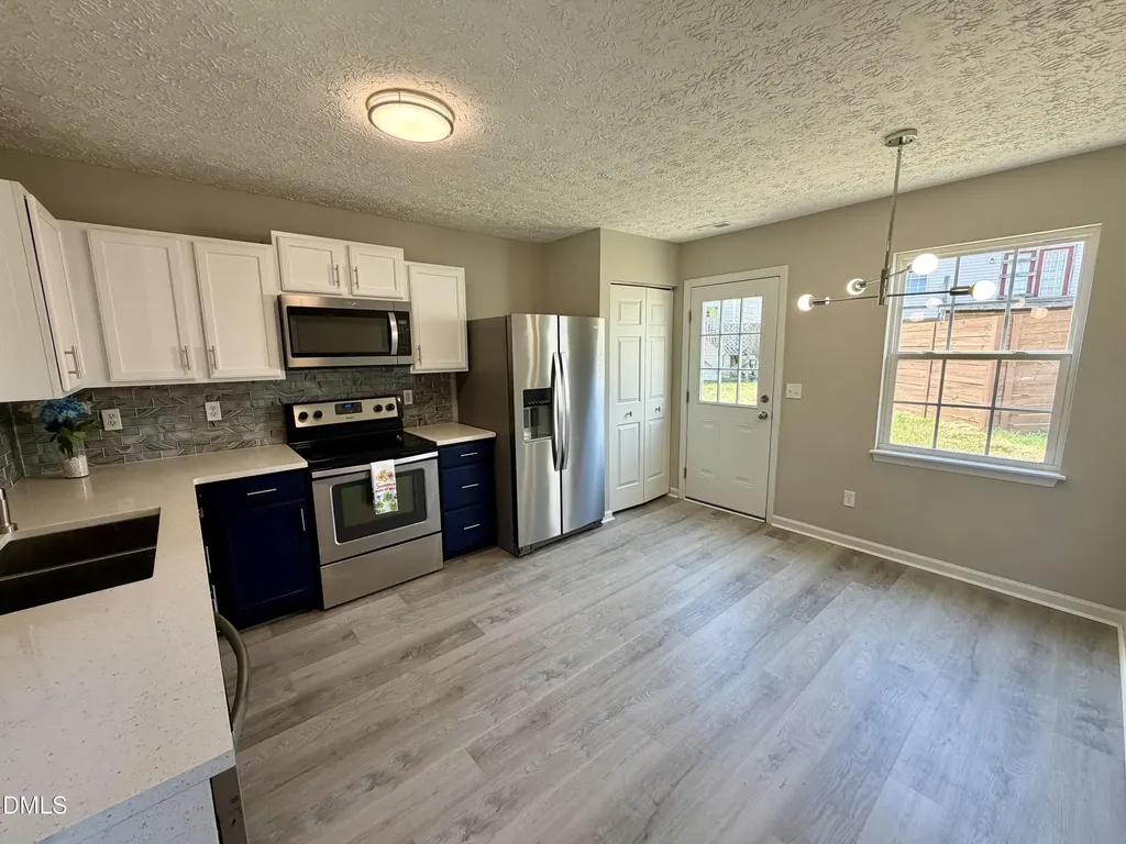 2825 Midway Park Court Raleigh NC 27610
