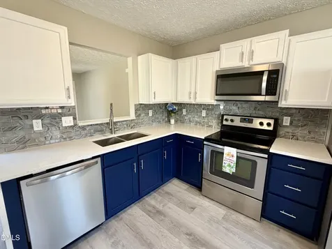 2825 Midway Park Court Raleigh NC 27610