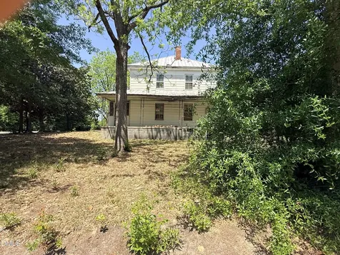 1011 W New York Avenue Southern Pines NC 28387