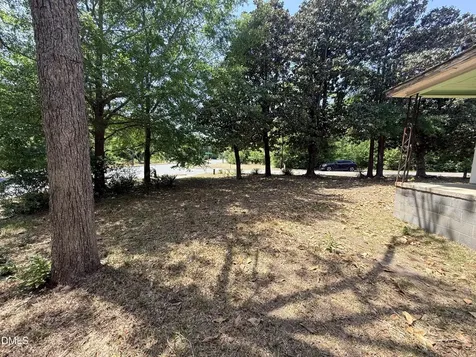 1011 W New York Avenue Southern Pines NC 28387