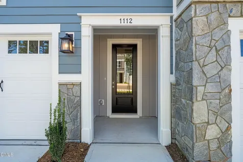 1112 Blackthorn Lane Durham NC 27703