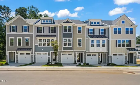 1112 Blackthorn Lane Durham NC 27703