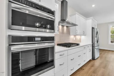 1112 Blackthorn Lane Durham NC 27703