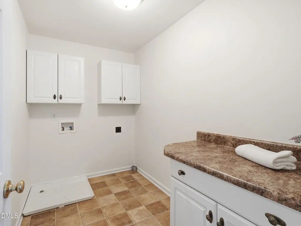 8311 Hempshire Place Raleigh NC 27613