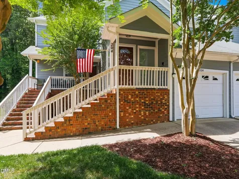 8311 Hempshire Place Raleigh NC 27613