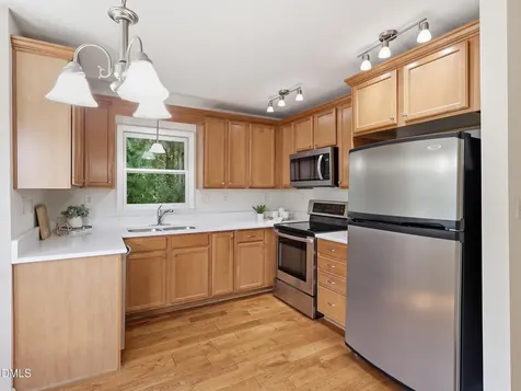 8311 Hempshire Place Raleigh NC 27613