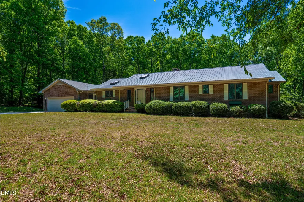 1044 Log Barn Road Pittsboro NC 27312