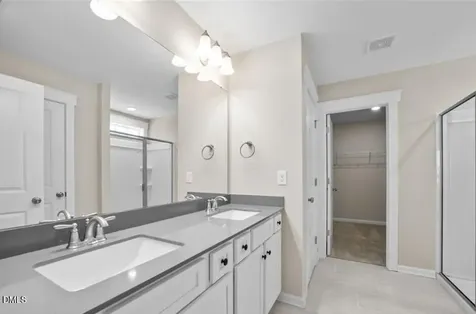 1442 Reading Court Burlington NC 27217