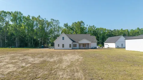 168 Banner Elk Road Benson NC 27504