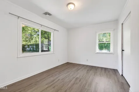 2618 Bedford Avenue Raleigh NC 27607
