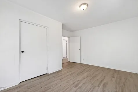 2618 Bedford Avenue Raleigh NC 27607