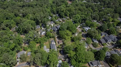 2618 Bedford Avenue Raleigh NC 27607