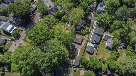 2618 Bedford Avenue Raleigh NC 27607