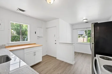 2618 Bedford Avenue Raleigh NC 27607