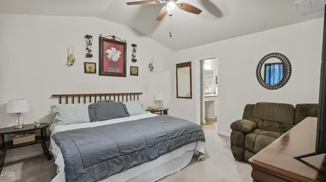 132 Steamboat Lane Burlington NC 27217