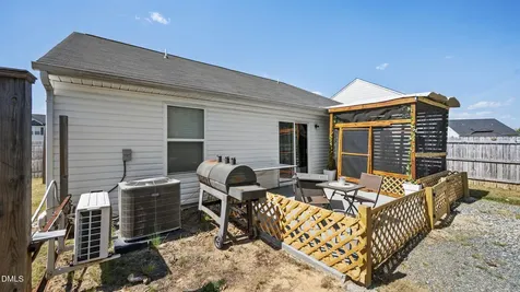 132 Steamboat Lane Burlington NC 27217