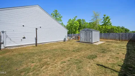 132 Steamboat Lane Burlington NC 27217
