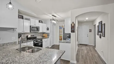 132 Steamboat Lane Burlington NC 27217