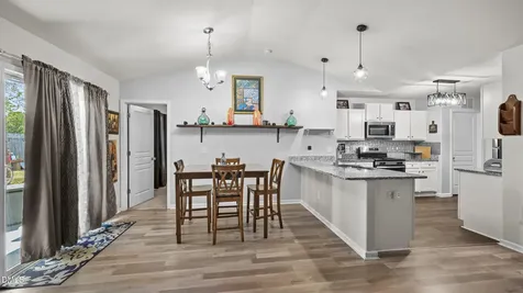 132 Steamboat Lane Burlington NC 27217