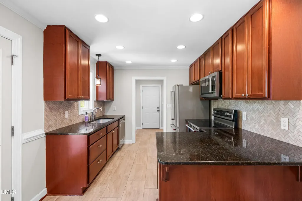 243 Silver Tee Court Selma NC 27576