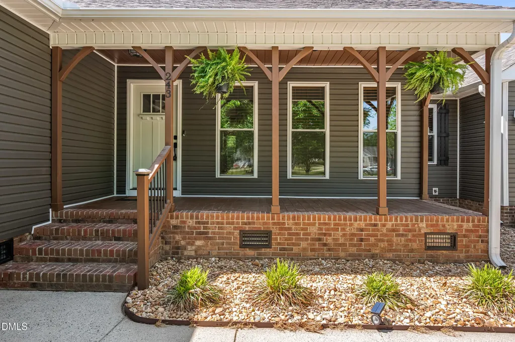 243 Silver Tee Court Selma NC 27576