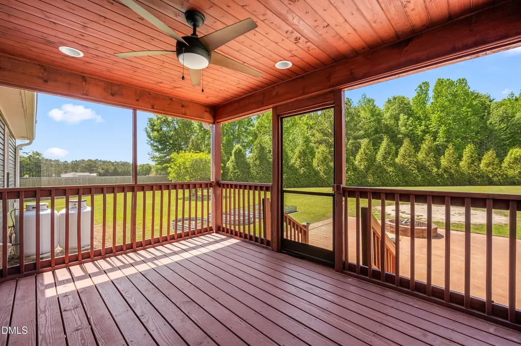 243 Silver Tee Court Selma NC 27576