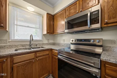 1627 Oakland Hills Way Raleigh NC 27604