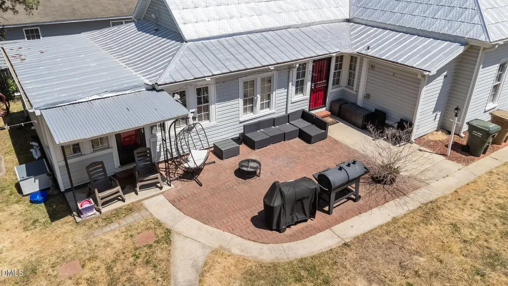 532 N Oneil Street Clayton NC 27520