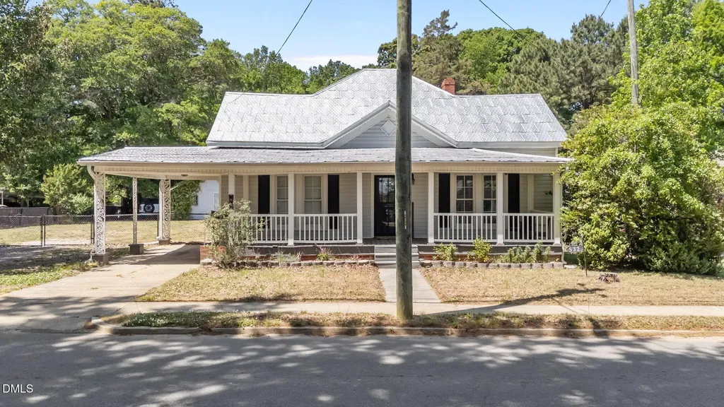 532 N Oneil Street Clayton NC 27520