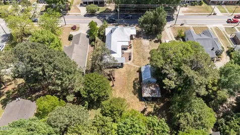 532 N Oneil Street Clayton NC 27520