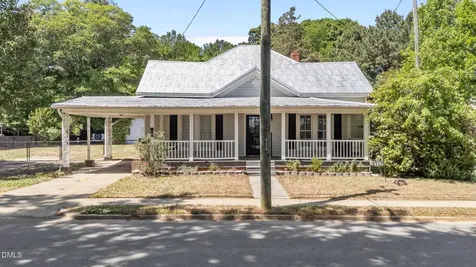 532 N Oneil Street Clayton NC 27520