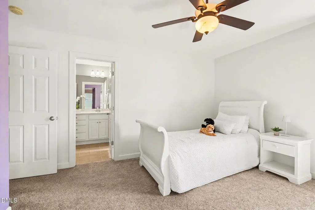 633 Lake Artesia Lane Fuquay Varina NC 27526