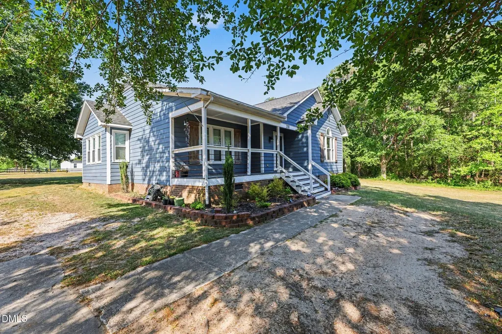 208 Deep Creek Drive Clayton NC 27520