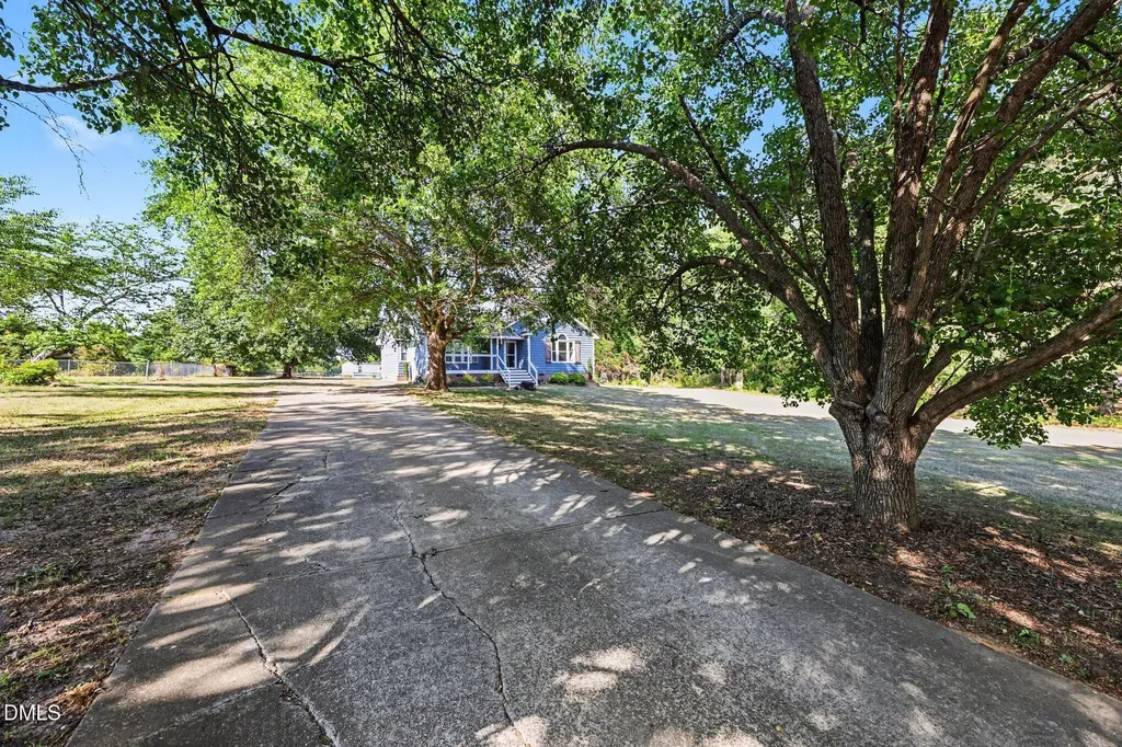 208 Deep Creek Drive Clayton NC 27520