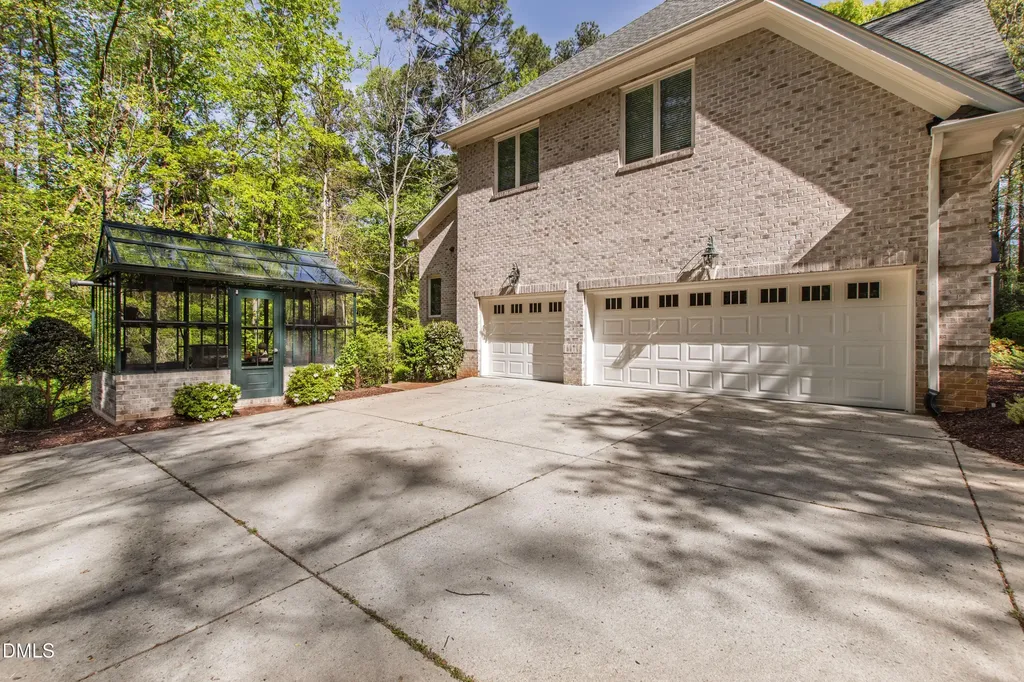 4933 Cremshaw Court Raleigh NC 27614