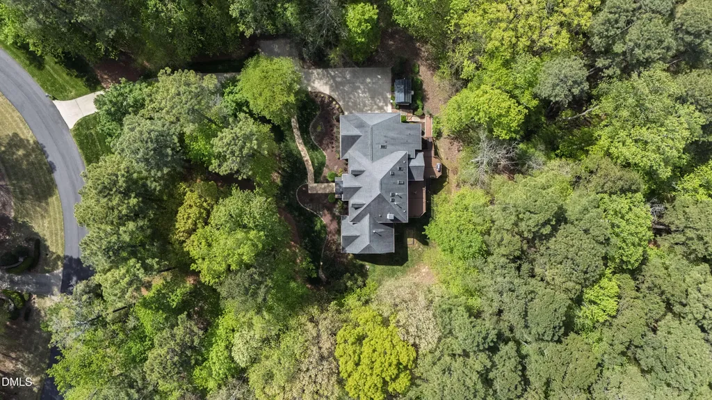 4933 Cremshaw Court Raleigh NC 27614